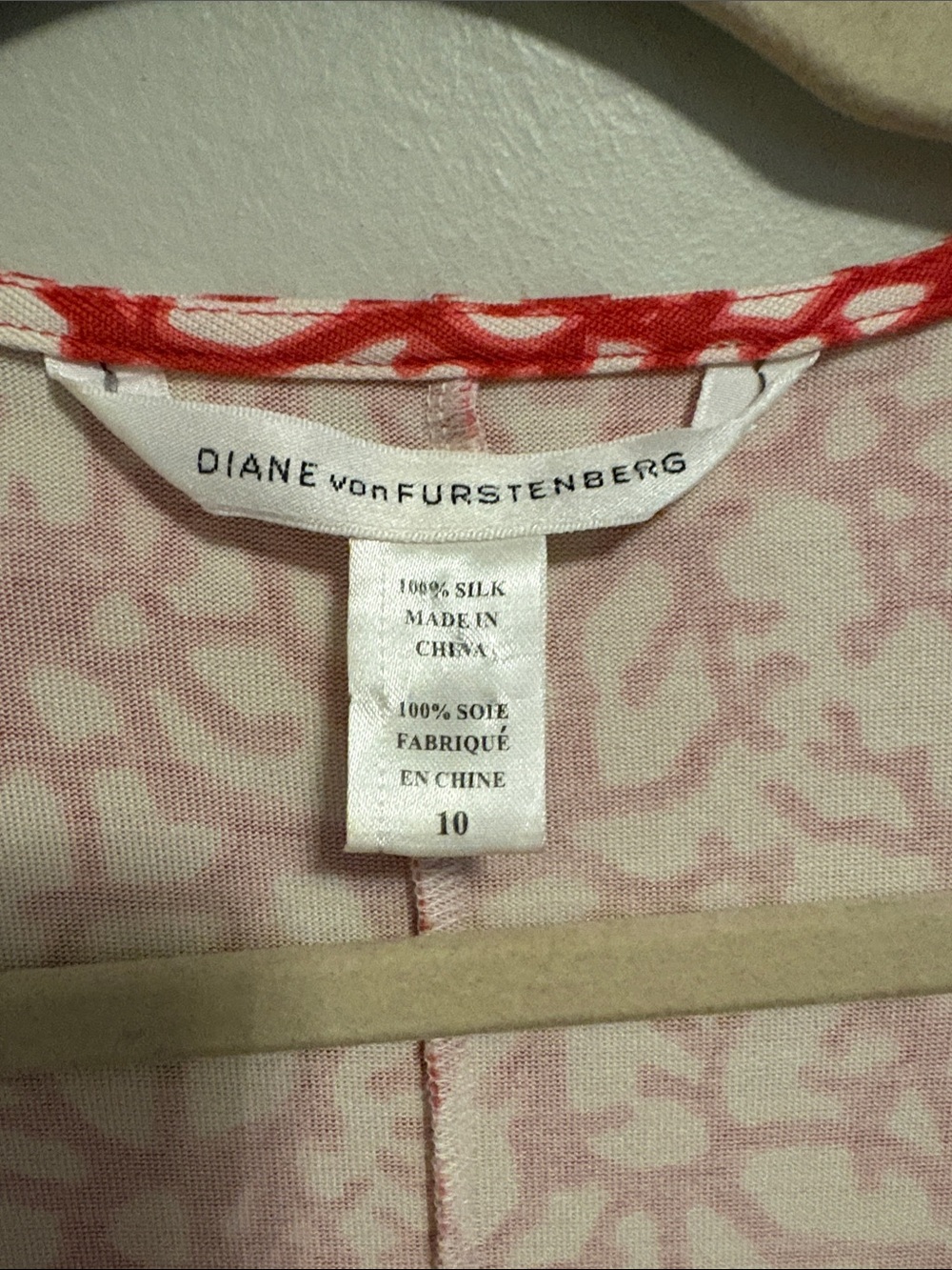 Diane Von Furstenberg Red and White Printed Silk Wrap Dress - Picture 2 of 6